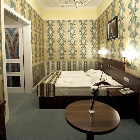 Borostyan Vendeghaz Hotell